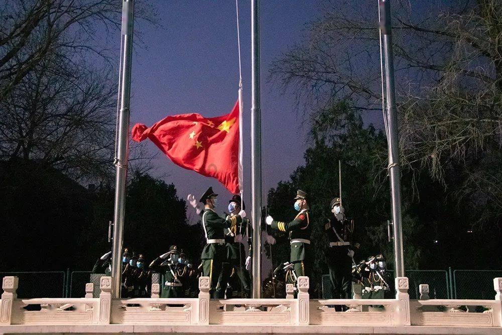 总参谋长杨得志视察北京军区，秦基伟司令员指示：上一道特殊的菜