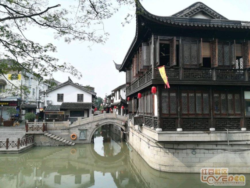 沙漠前行